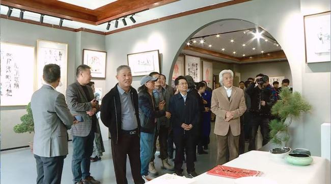 “三象合一”——石王人艺术作品展暨青岛石王人好意思术馆开馆典礼渊博举行